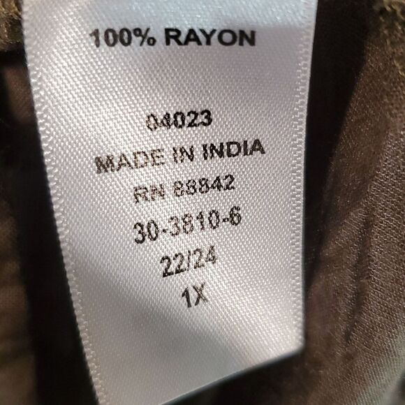 Woman Within green floral button front plus size 22/24 shirt - Picture 6 of 9